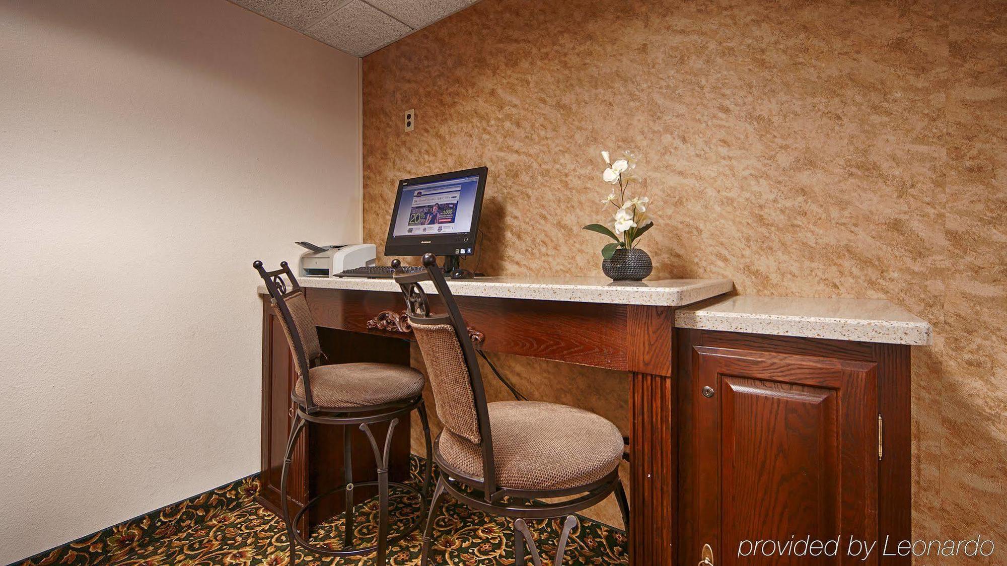Rodeway Inn 3*